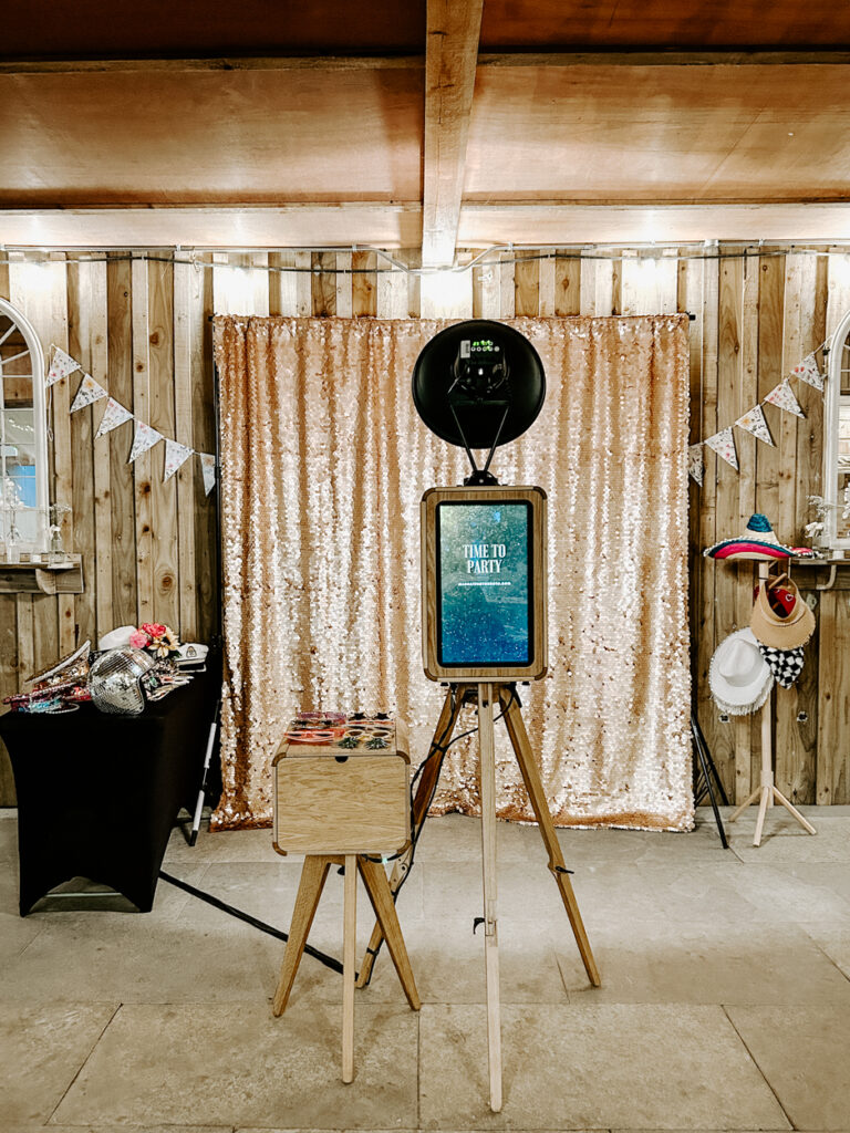 Milton End Farm PHOTO BOOTH SETUP