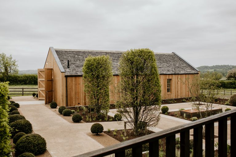 cotswolds wedding barn for weddings and parties