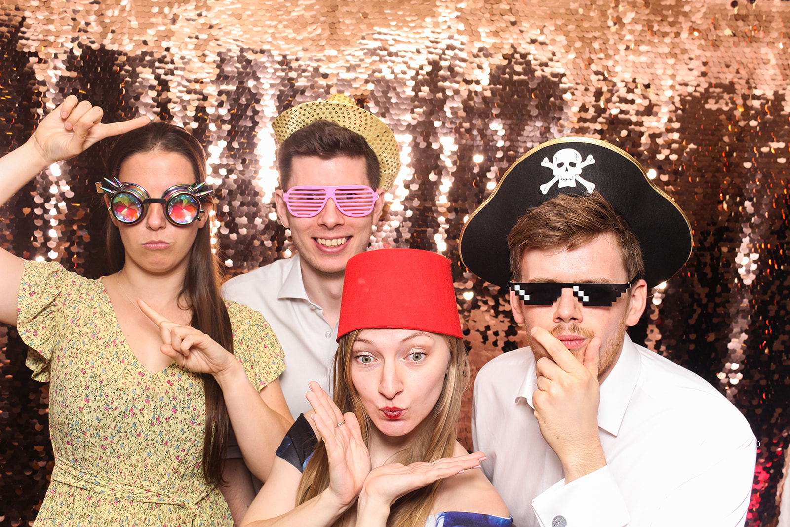 hire a wedding photo booth in cotswolds