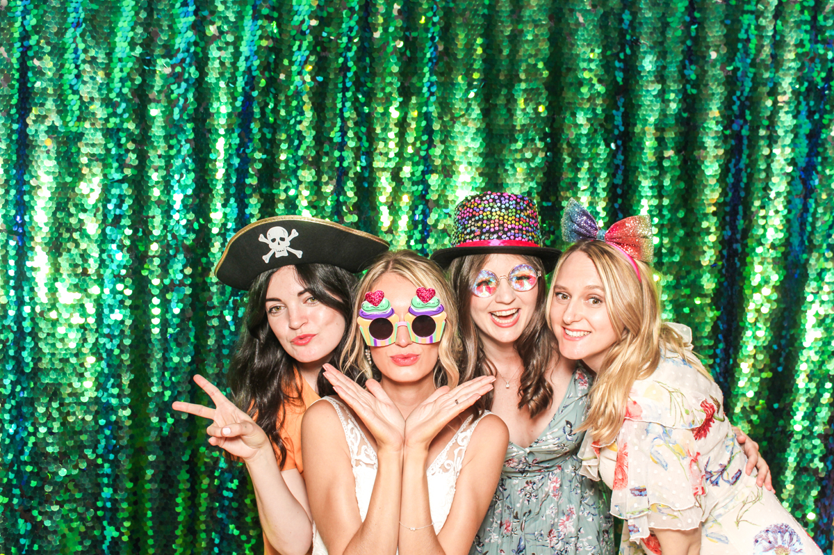party entertainment photo booth cotswolds and gloucestershire