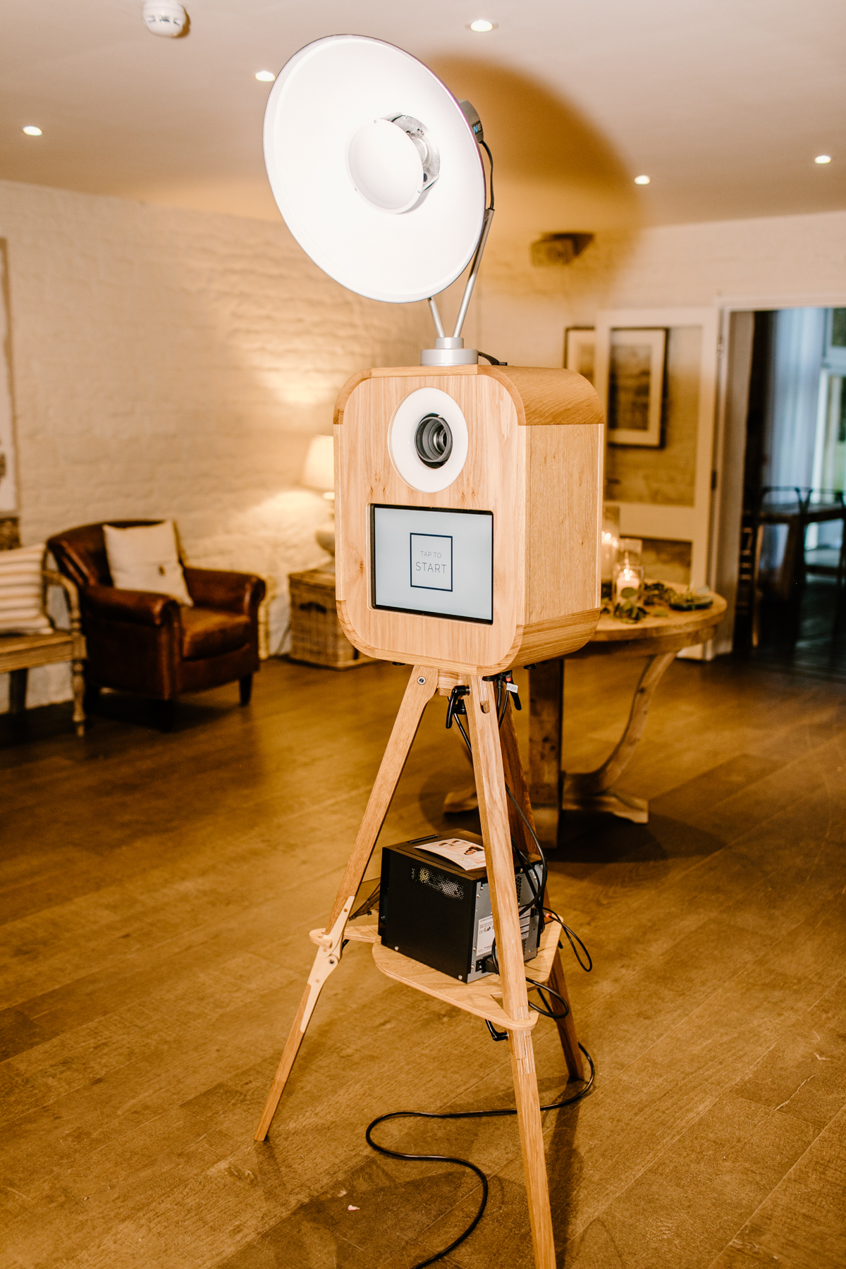 cotswolds photo booth hire vintage booth