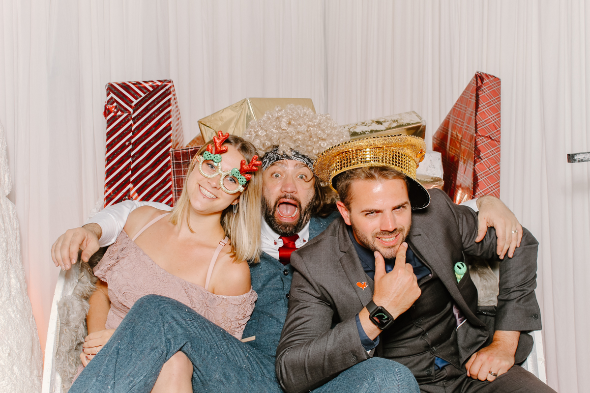 super fun christmas themed wedding in the cotswolds