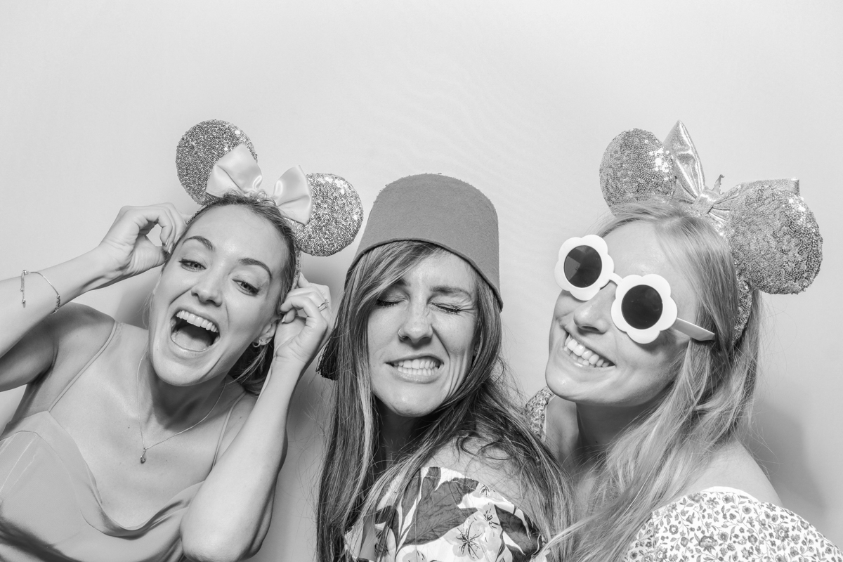 hyde house photo booth hire with black and white prints