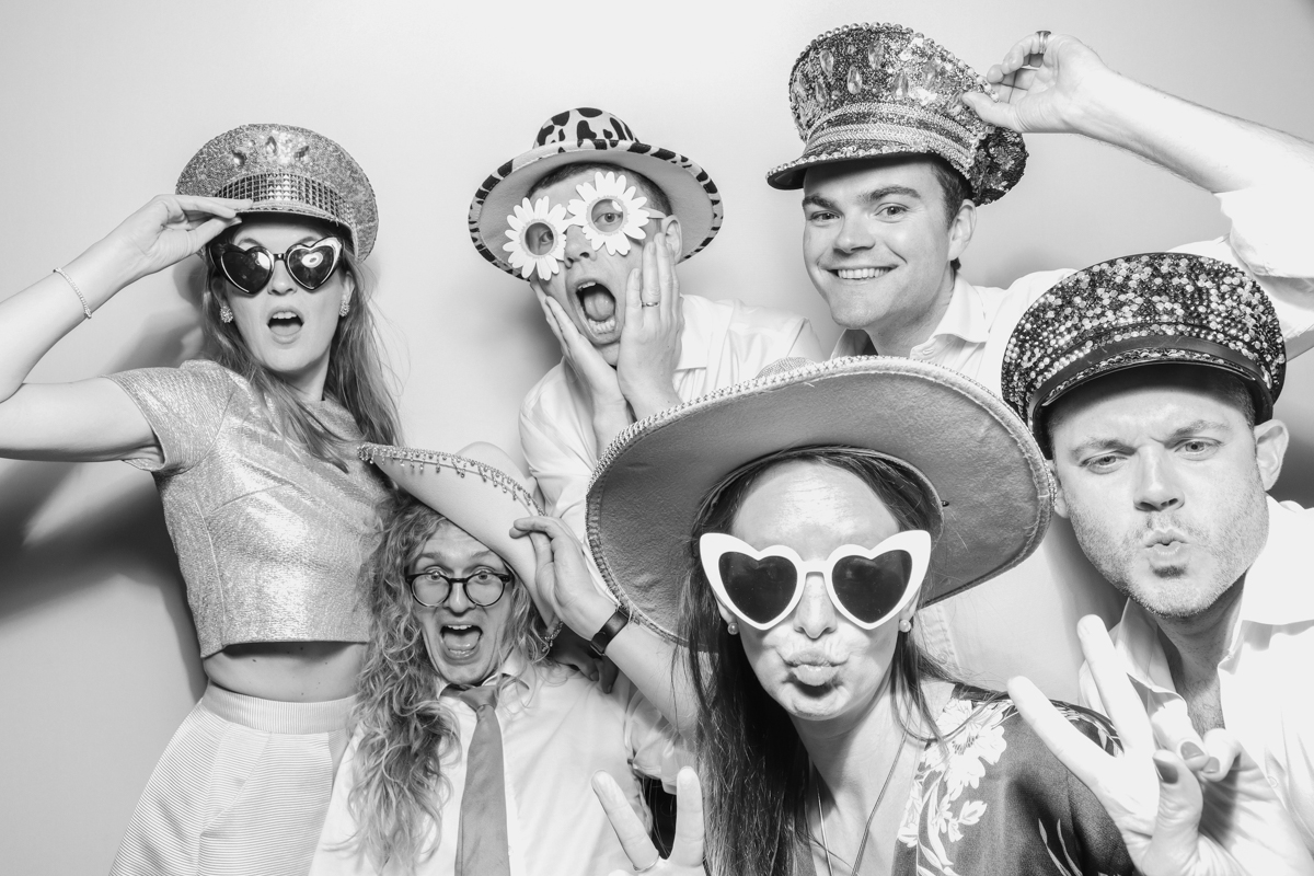 wedding photo booth party entertainment