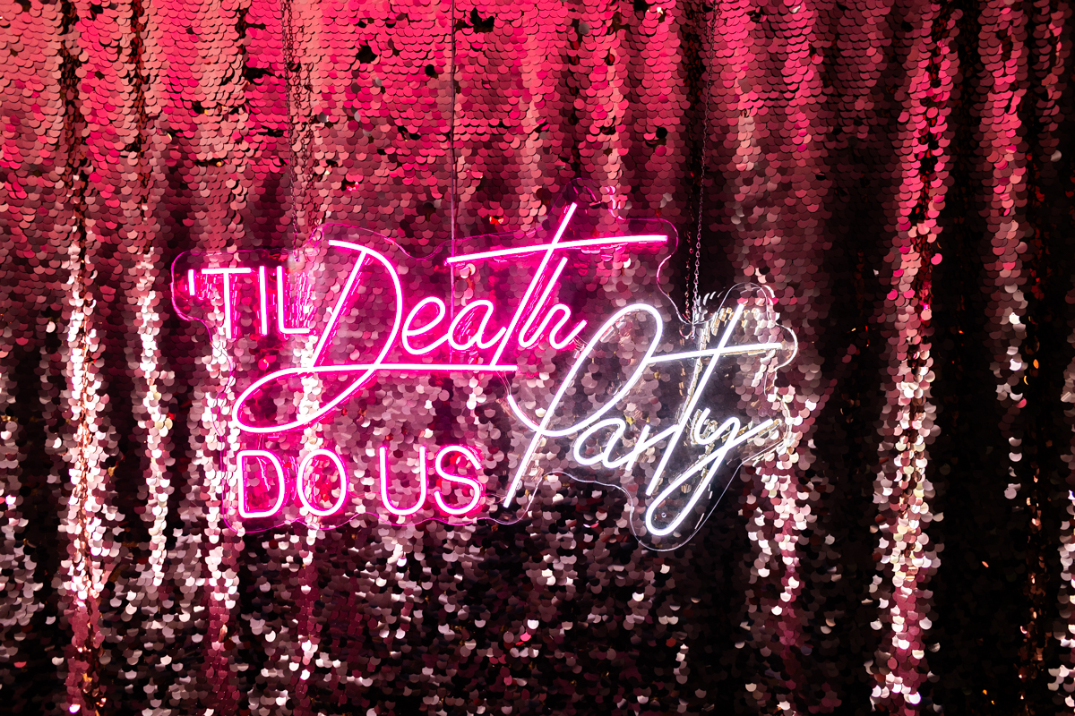 TIL Death do us party neon sign for hire cotswolds