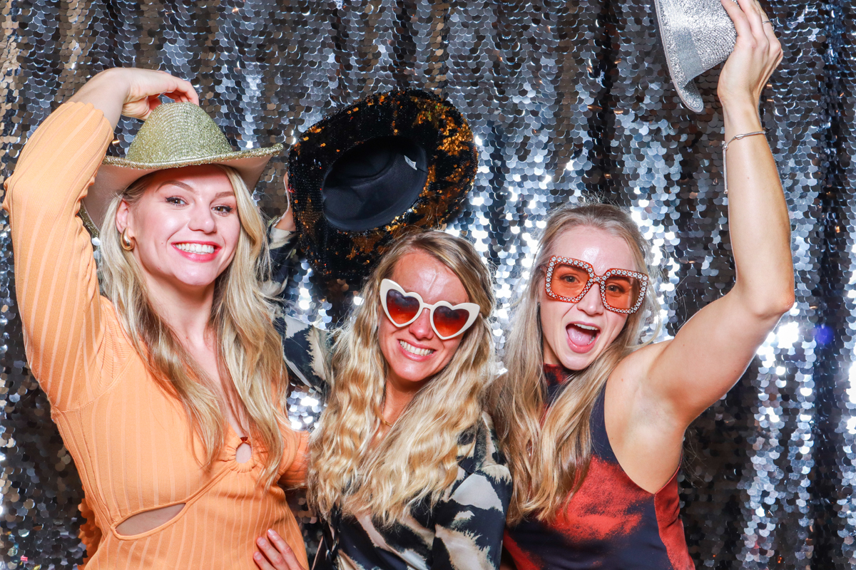 best party entertainment Cotswolds photo booth hire