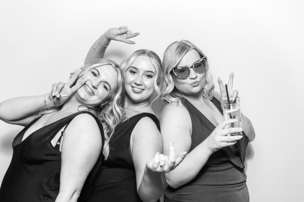 b&w filter for kardashian style selfie pod hire for an affordable party entertainment